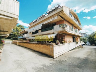 Quadrilocale in Vendita a Teramo, 119'000€, 90 m²