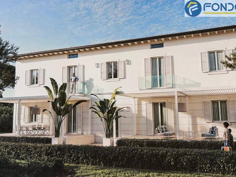 Quadrilocale in Vendita a Forte dei Marmi, 950'000&euro;, 170 m²