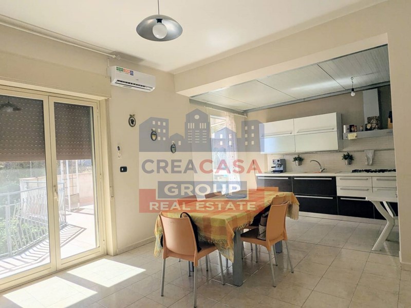 Appartamento in Vendita a Giardini Naxos, 169'000€, 145 m²