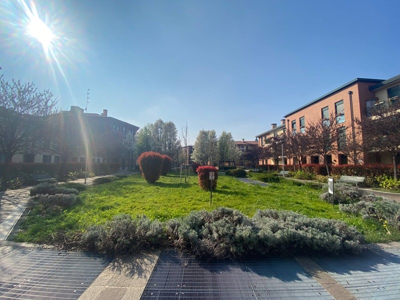 Bilocale in Affitto a Milano, 1'350€, 70 m²