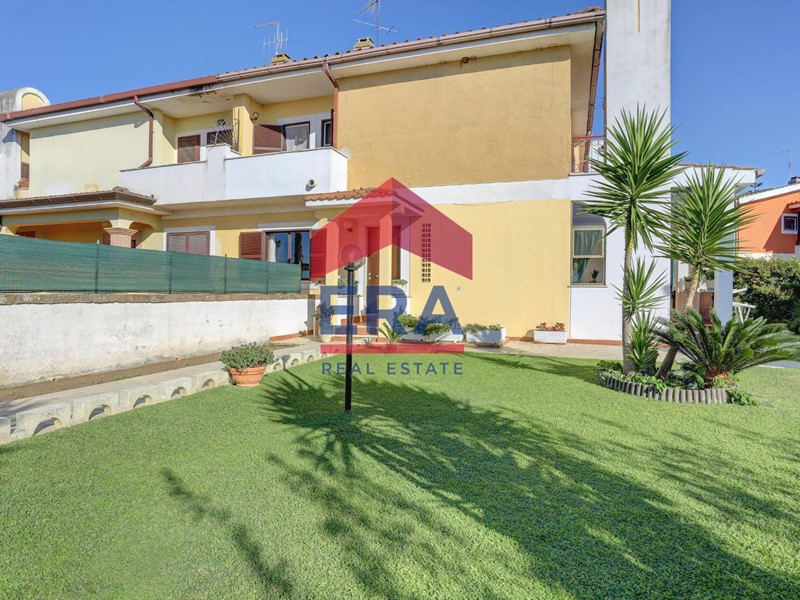 Villa in Vendita a Ardea, 249'000€, 181 m²