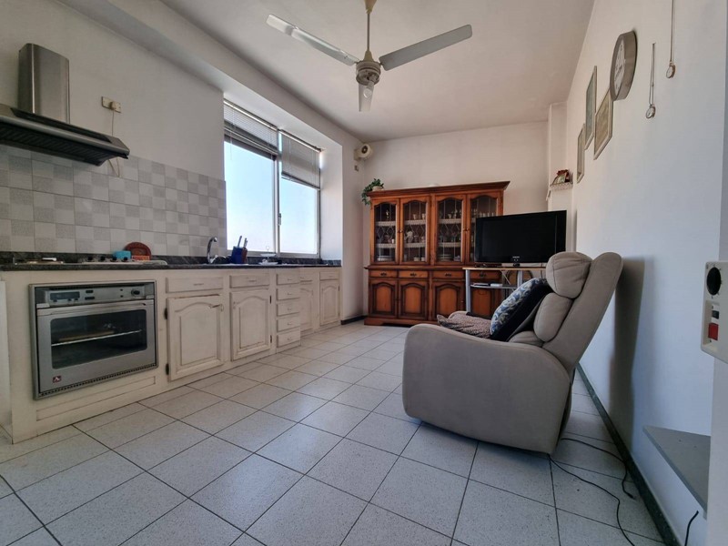 Appartamento in Vendita a Cagliari, 249'000&euro;, 210 m²