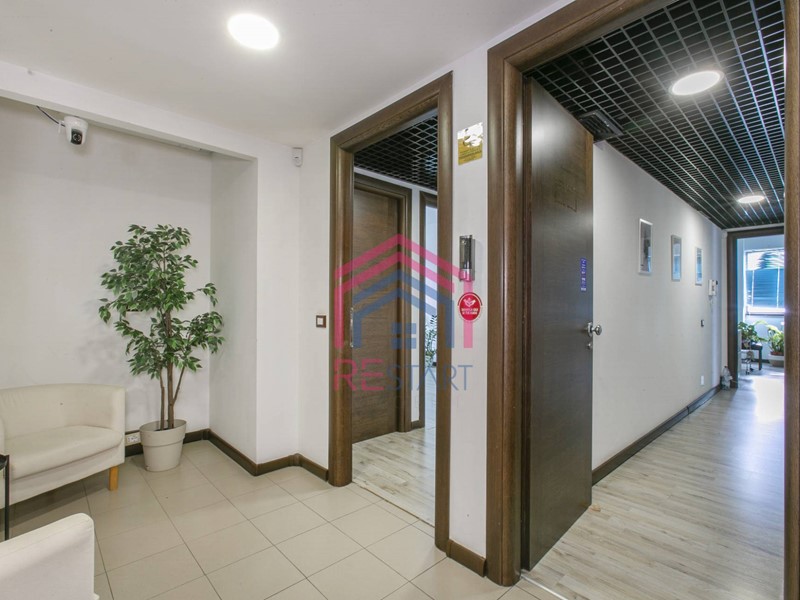 Ufficio in Affitto a Pomezia, 350€, 25 m²