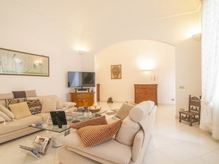 Trilocale in Vendita a Piacenza, 445'000€, 258 m²