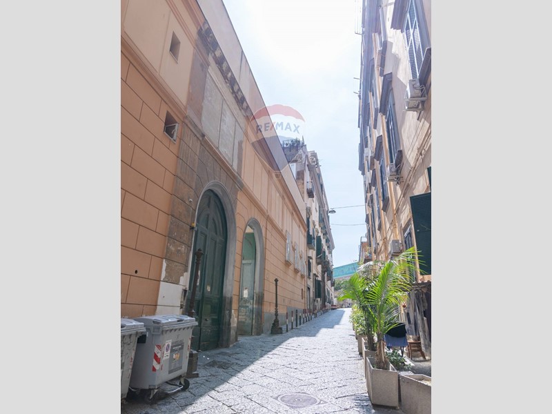 Bilocale in Vendita a Napoli, 295'000€, 55 m²