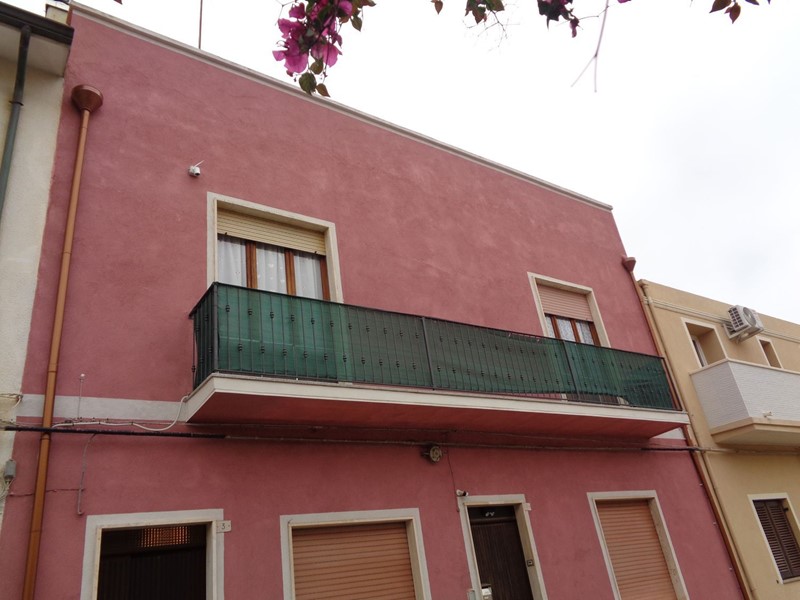 Appartamento in Vendita a Sant'Antioco, 105'000&euro;, 135 m²