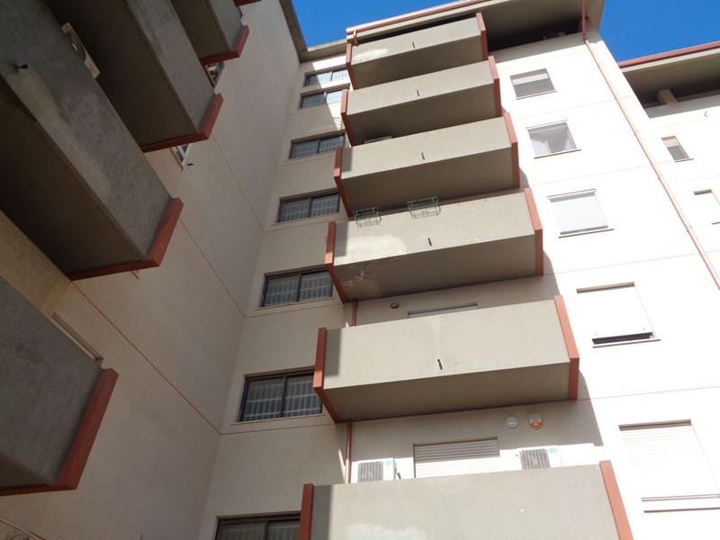 Attività commerciale in Vendita a Carbonia, 98'000€, 110 m²