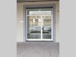 Immobile commerciale in Vendita a Carbonia, 65'000€, 80 m²