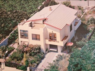 Villa in Vendita a Portoscuso, 300'000€, 255 m², con Box