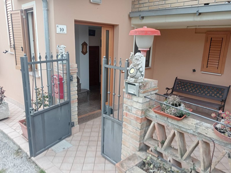 Appartamento in Vendita a Teramo, 68'000&euro;, 150 m²