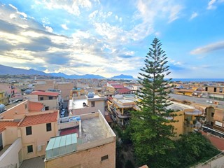 Trilocale in Vendita a Villabate, 139'000€, 98 m²