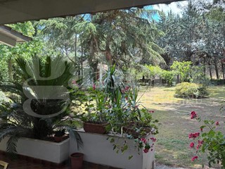 Villa in Vendita a Bari, 750'000€, 280 m²