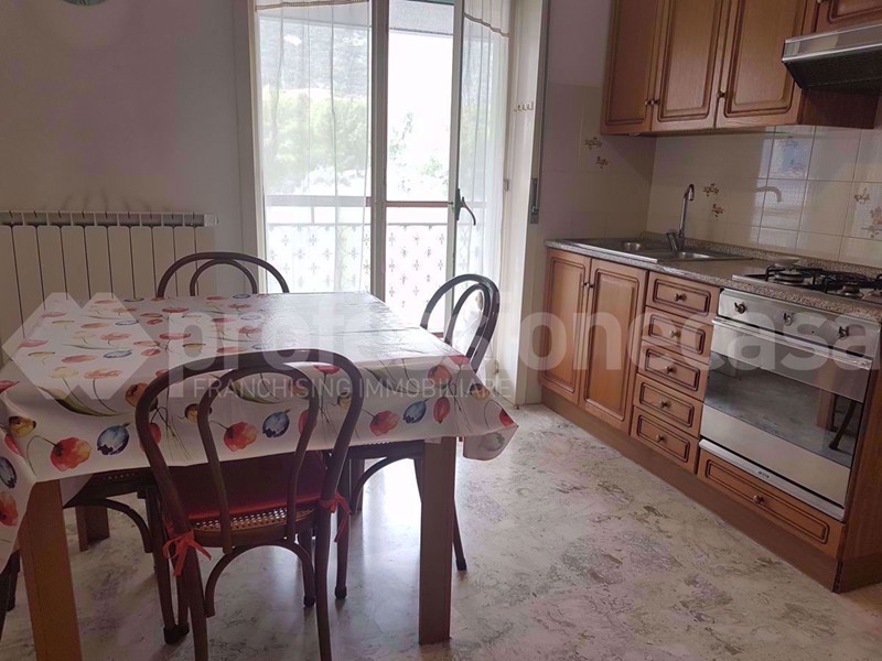Attico in Affitto a Castel di Sangro, 3'800€, 89 m², arredato