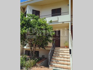 Villetta a schiera in Vendita a Oristano, 295'000€, 213 m²