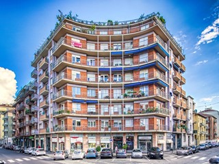 Trilocale in Vendita a Torino, 200'000€, 90 m²