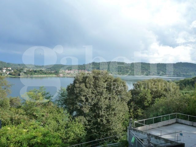 Villetta a schiera in Vendita a Ternate, 140'000€, 95 m²
