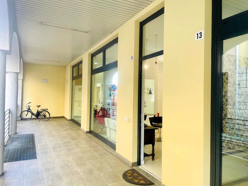 Negozio in Vendita a Legnano, 228'000€, 80 m²