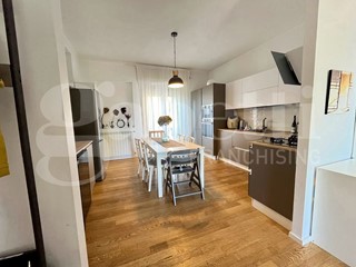 Quadrilocale in Vendita a Aci Castello, 215'000€, 113 m²