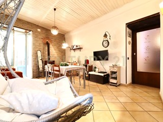 Bilocale in Vendita a Palermo, zona Calatafimi Alta, 105'000&euro;, 91 m², arredato