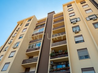 Trilocale in Vendita a Catania, 85'000&euro;, 95 m², arredato, con Box