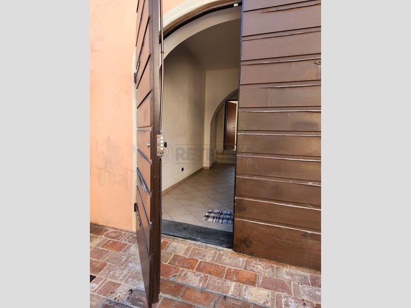 Quadrilocale in Affitto a Casciana Terme Lari, zona Lari, 600€, 120 m², con Box