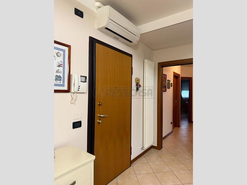 Quadrilocale in Vendita a Torri di Quartesolo, zona Marola, 198'000&euro;, 152 m²