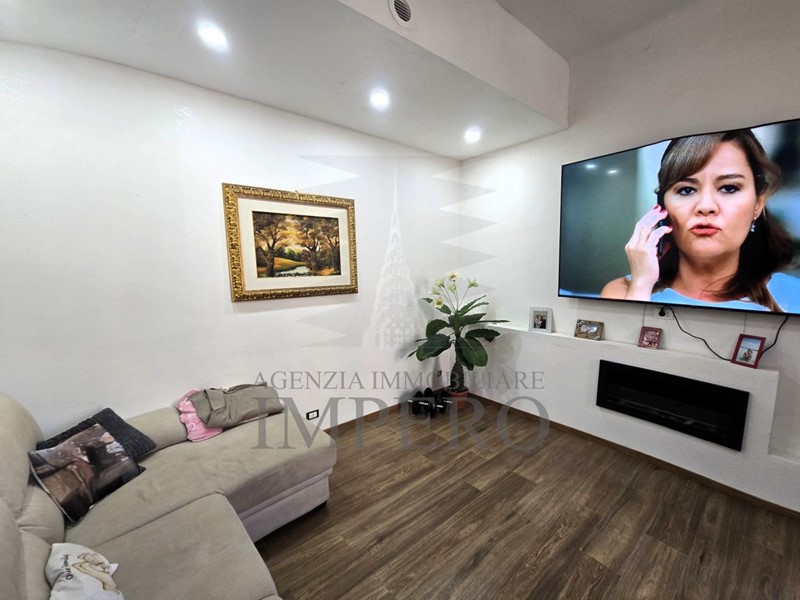 Appartamento in Vendita a Ventimiglia, zona Centro, 229'000€, 124 m²