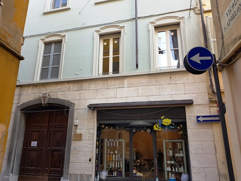 Trilocale in Vendita a Parma, zona Parma Centro, 445'000€, 145 m²