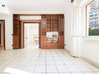 Appartamento in Vendita a Genova, zona Oregina, 118'000€, 97 m²