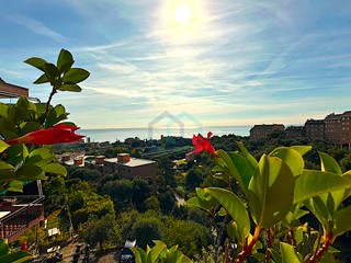 Appartamento in Vendita a Savona, 275'000€, 162 m²