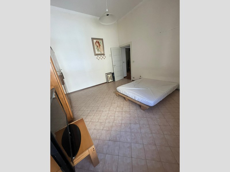 Appartamento in Affitto a Sassari, zona CENTRO/VIALE ITALIA/OSPEDALE, 220€, 180 m², arredato