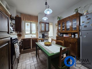 Quadrilocale in Vendita a Terni, 85'000€, 106 m²
