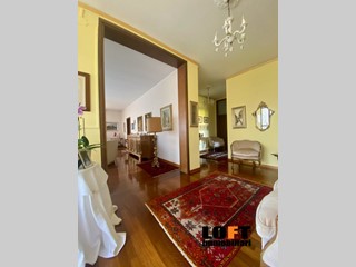 Casa Semi Indipendente in Vendita a Montegrotto Terme, 269'000€, 260 m²