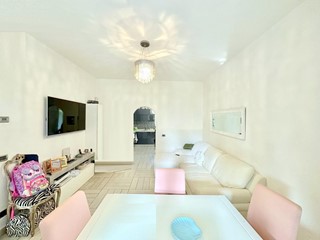 Villetta a schiera in Vendita a Pietrasanta, zona Tonfano, 450'000€, 150 m²