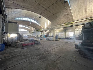 Capannone in Vendita a Uzzano, 850'000€, 3013 m²