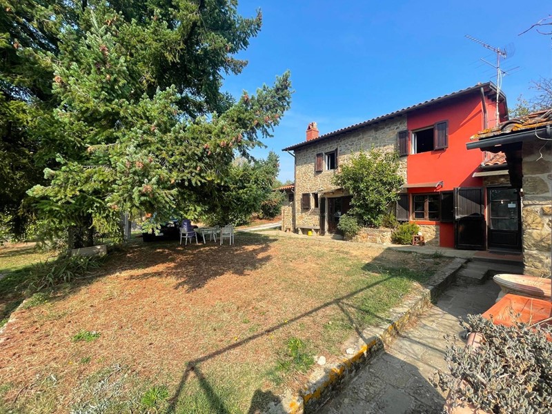 Casale in Vendita a Uzzano, 499'000€, 180 m², arredato, con Box