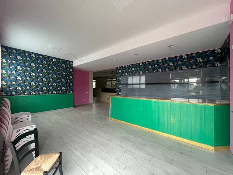 Immobile commerciale in Affitto a Montecarlo, 1'500€, 200 m²