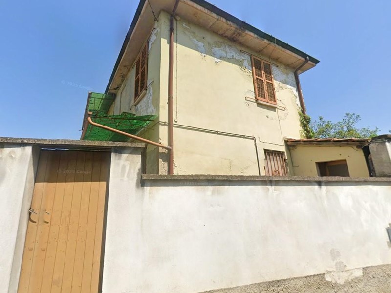 Quadrilocale in Vendita a Dorno, 21'627€, 332 m²
