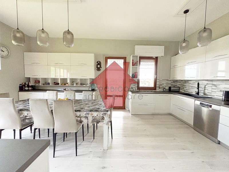 Appartamento in Vendita a Cerreto Guidi, zona Ripoli, 199'000€, 160 m²