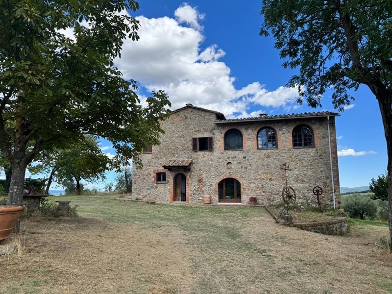 Casa di corte in Vendita a Casole d'Elsa, 1'200'000€, 810 m², arredato, con Box