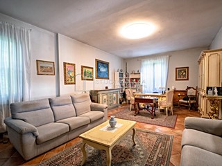 Casa Indipendente in Vendita a San Giuliano Terme, zona Colignola, 650'000€, 150 m², con Box