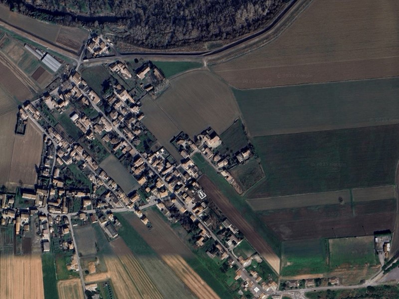 Appartamento in Vendita a Corana, zona Ghiaie, 40'731€, 237 m², con Box