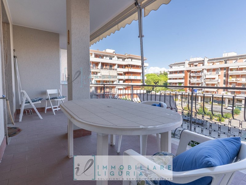 Quadrilocale in Vendita a Albenga, 275'000€, 65 m²