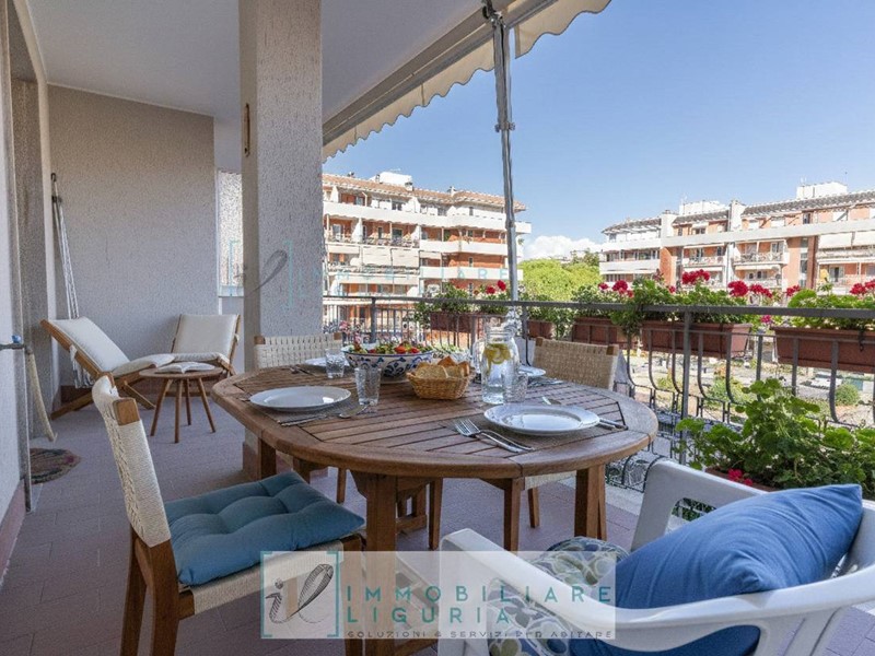 Quadrilocale in Vendita a Albenga, 275'000&euro;, 65 m²