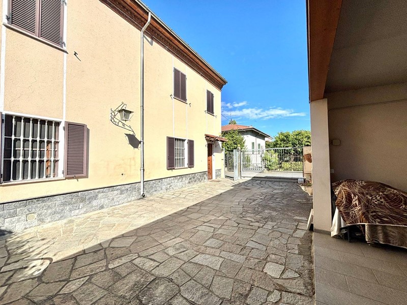 Casa Indipendente in Vendita a Alessandria, 148'000€, 160 m²