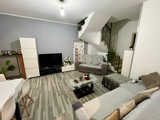 Casa Indipendente in Vendita a Alessandria, 190'000€, 130 m²
