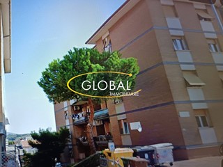 Quadrilocale in Vendita a Ancona, 190'000&euro;, 130 m²
