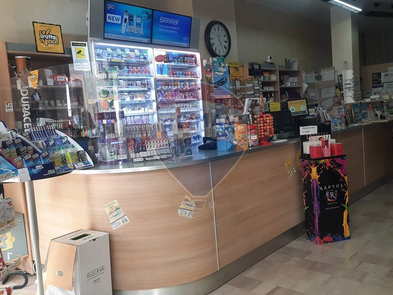 Attività commerciale in Vendita a Bergamo, 120'000€, 93 m²