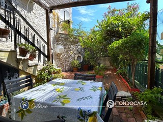 Trilocale in Vendita a Spotorno, 290'000€, 75 m²