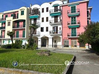 Trilocale in Vendita a Spotorno, 350'000€, 95 m²